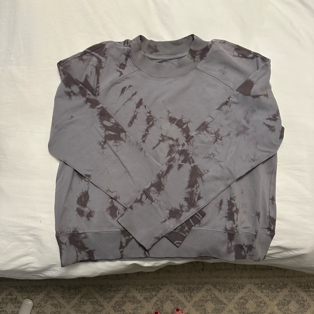 Lululemon crew neck sweatshirt